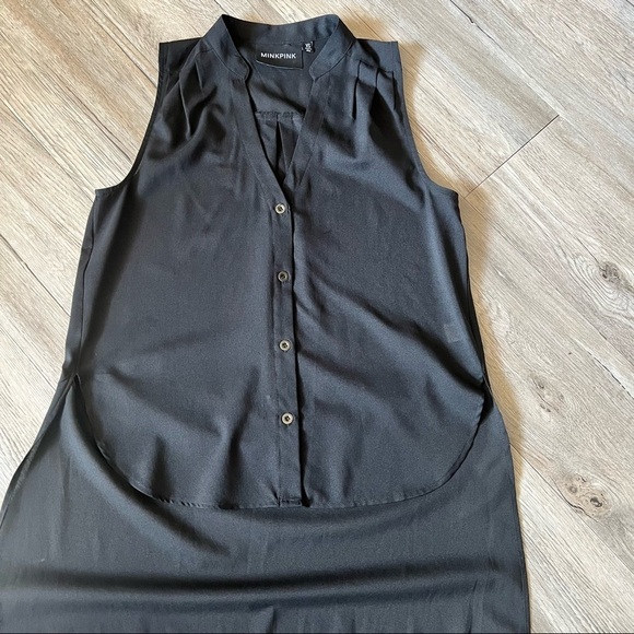 Minkpink Extreme High Low Sleeveless Button Blouse - Picture 2 of 8